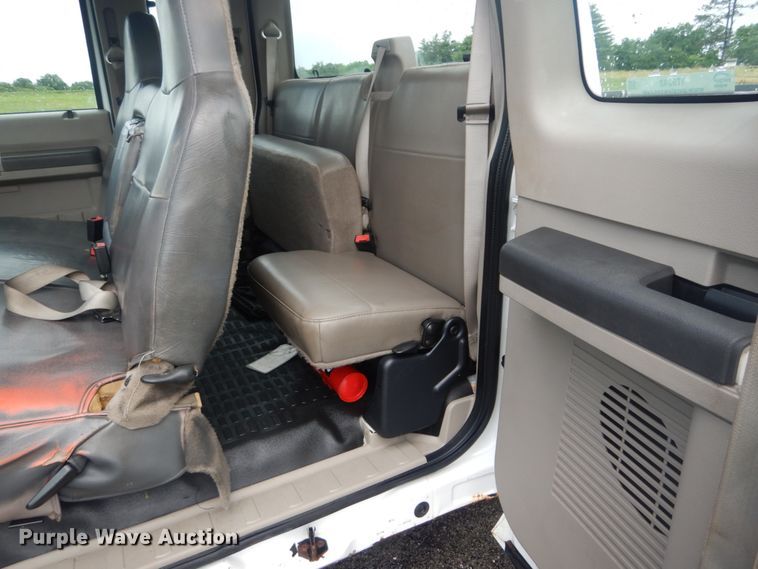 image for item IT9242 2008 Ford F250 Super Duty XL  SuperCab pickup truck