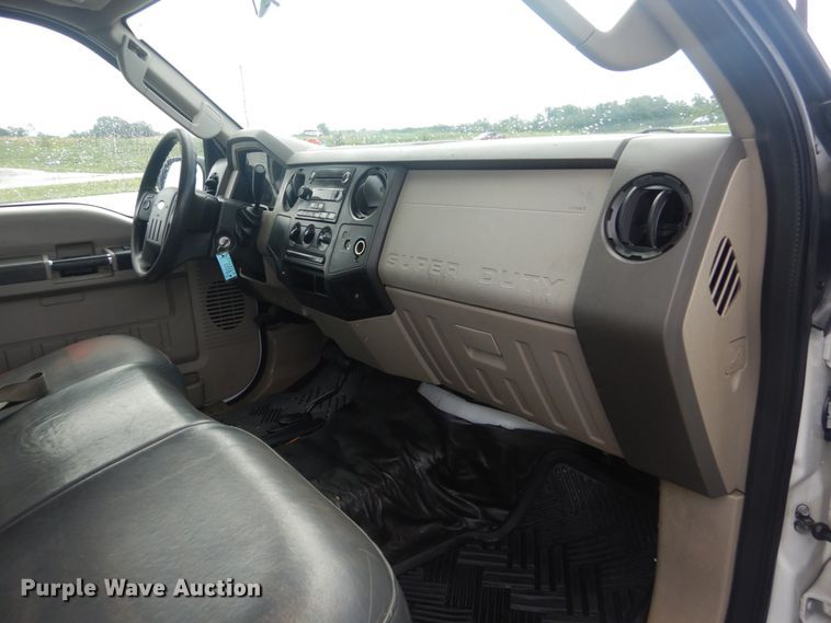 image for item IT9242 2008 Ford F250 Super Duty XL  SuperCab pickup truck