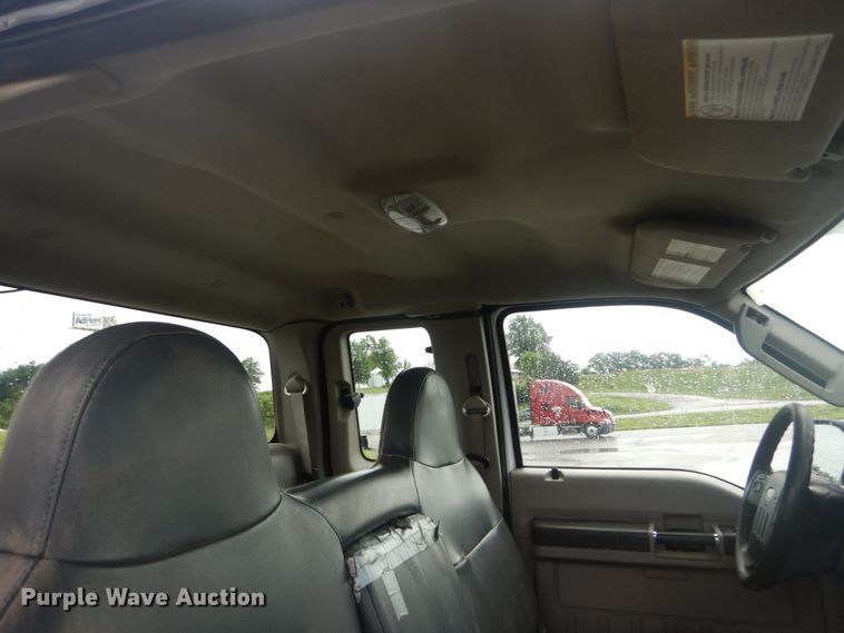 image for item IT9242 2008 Ford F250 Super Duty XL  SuperCab pickup truck