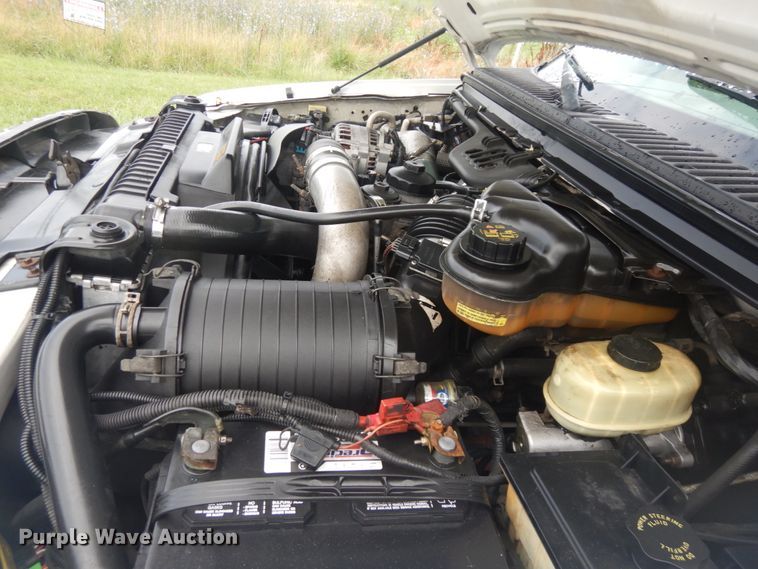 image for item IT9243 2004 Ford F250 Super Duty Lariat  SuperCab pickup truck