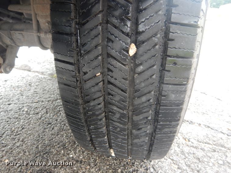 image for item IT9243 2004 Ford F250 Super Duty Lariat  SuperCab pickup truck