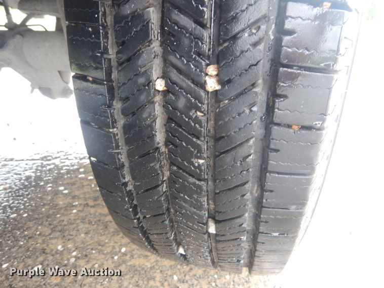 image for item IT9243 2004 Ford F250 Super Duty Lariat  SuperCab pickup truck