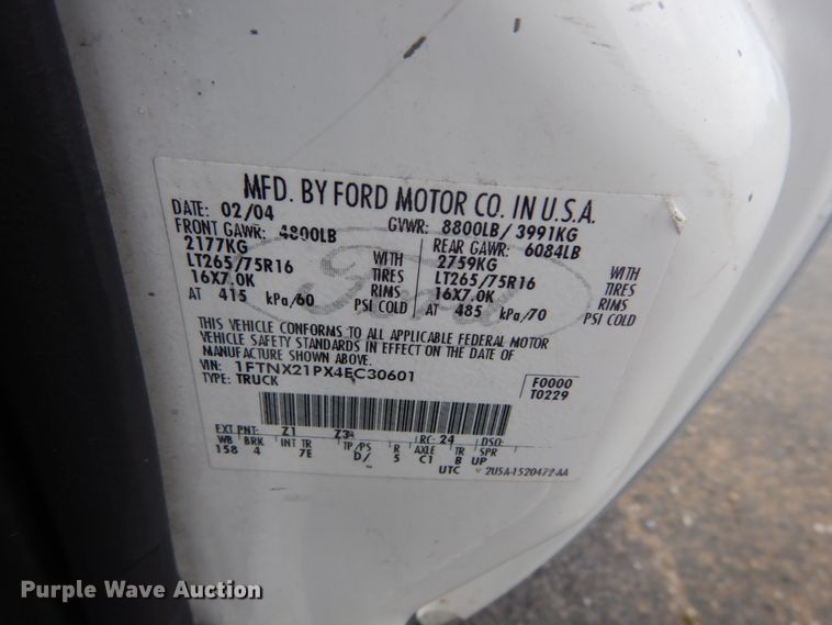 image for item IT9243 2004 Ford F250 Super Duty Lariat  SuperCab pickup truck