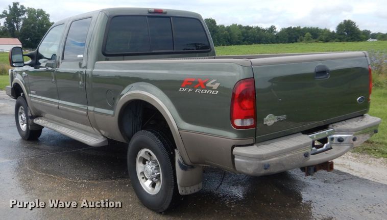 image for item IT9244 2003 Ford F350 Super Duty Lariat  Crew Cab pickup truck