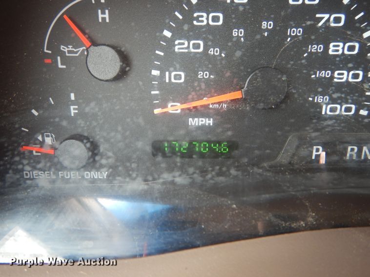 image for item IT9244 2003 Ford F350 Super Duty Lariat  Crew Cab pickup truck