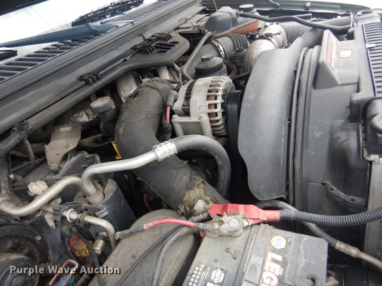 image for item IT9244 2003 Ford F350 Super Duty Lariat  Crew Cab pickup truck