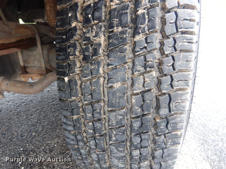 image for item IT9244 2003 Ford F350 Super Duty Lariat  Crew Cab pickup truck