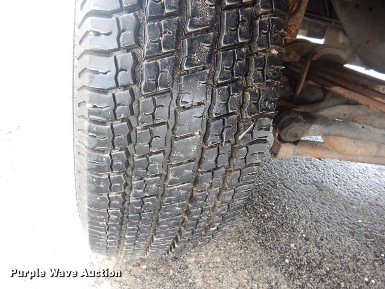 image for item IT9244 2003 Ford F350 Super Duty Lariat  Crew Cab pickup truck