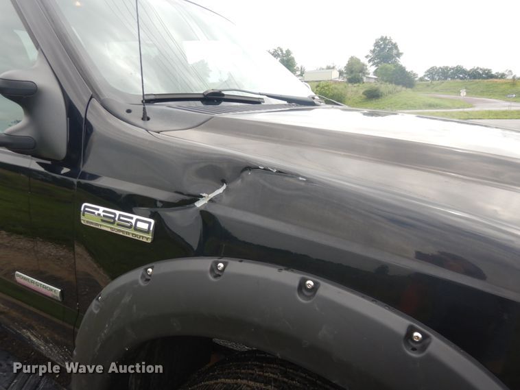 image for item IT9245 2007 Ford F350 Super Duty Lariat  Crew Cab pickup truck