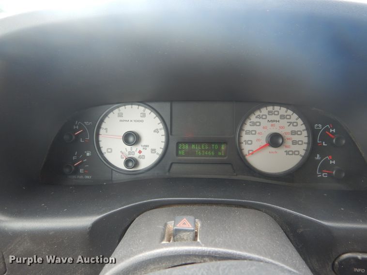 image for item IT9245 2007 Ford F350 Super Duty Lariat  Crew Cab pickup truck