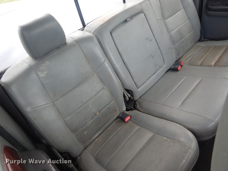 image for item IT9245 2007 Ford F350 Super Duty Lariat  Crew Cab pickup truck