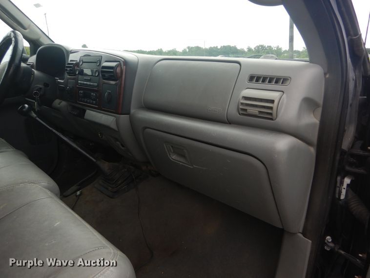 image for item IT9245 2007 Ford F350 Super Duty Lariat  Crew Cab pickup truck