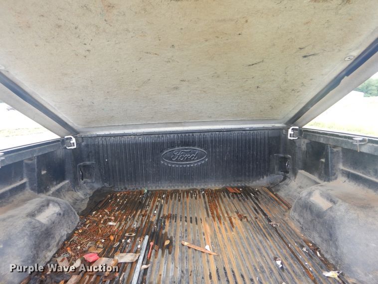 image for item IT9245 2007 Ford F350 Super Duty Lariat  Crew Cab pickup truck