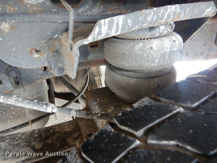 image for item IT9246 2006 Ford F350 Super Duty Lariat  Crew Cab pickup truck