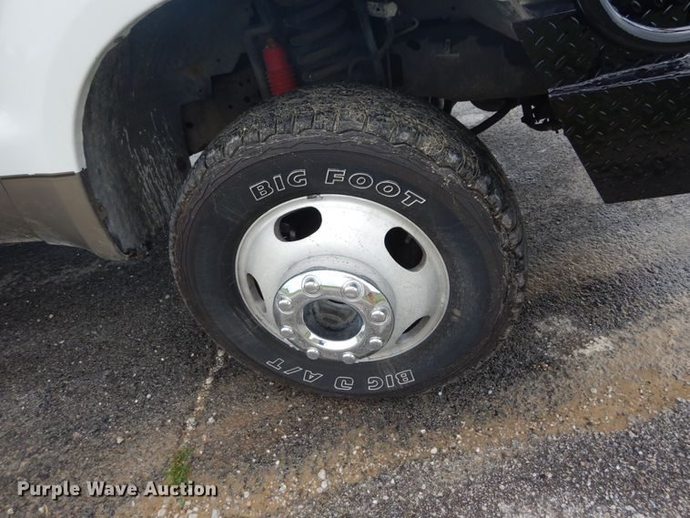 image for item IT9246 2006 Ford F350 Super Duty Lariat  Crew Cab pickup truck