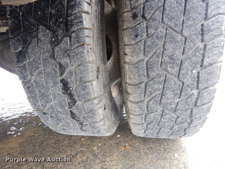 image for item IT9246 2006 Ford F350 Super Duty Lariat  Crew Cab pickup truck