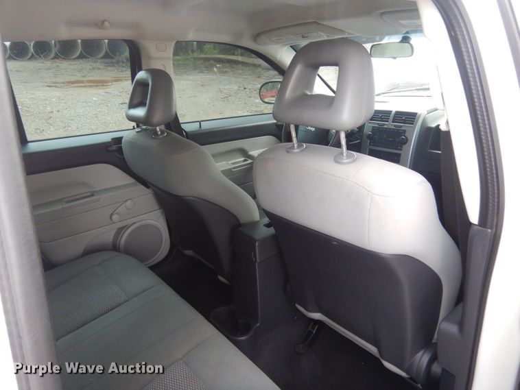 image for item IT9537 2007 Jeep Compass  SUV