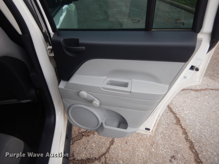 image for item IT9537 2007 Jeep Compass  SUV