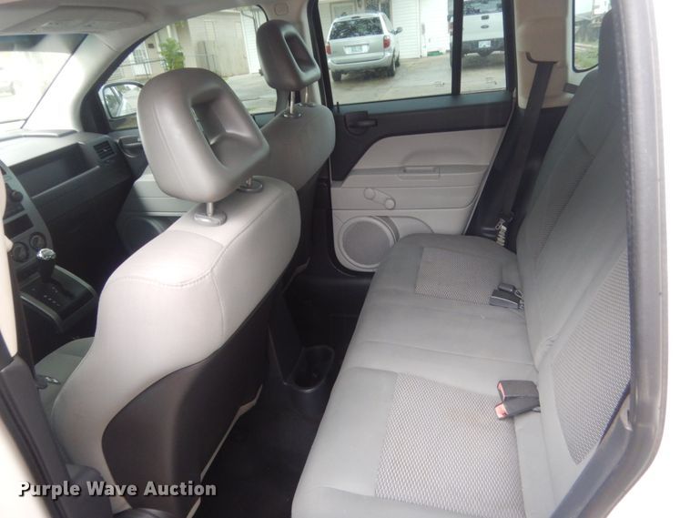 image for item IT9537 2007 Jeep Compass  SUV