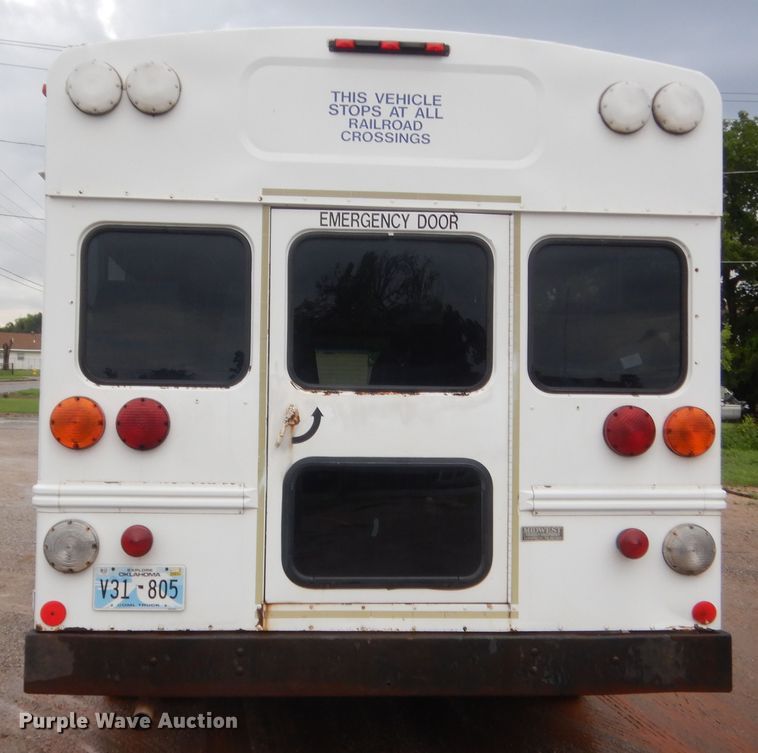 image for item IT9551 2000 Chevrolet Express 3500  school bus