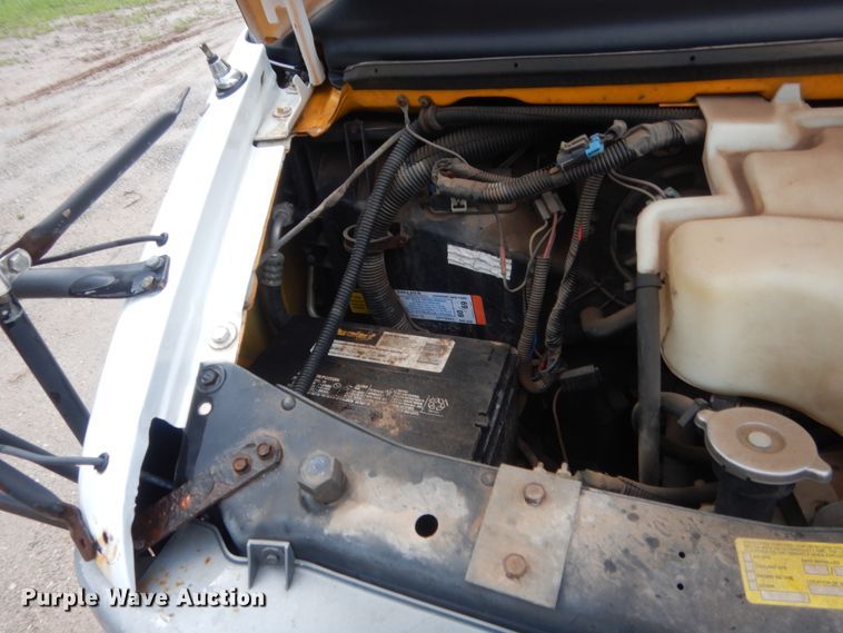 image for item IT9551 2000 Chevrolet Express 3500  school bus