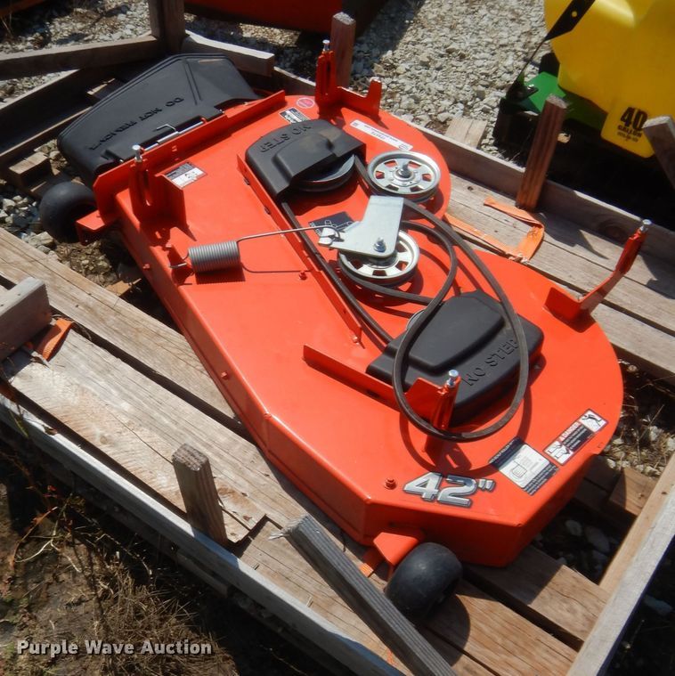 image for item IT9575 Kubota RCK42P-122Z  42"W mower deck