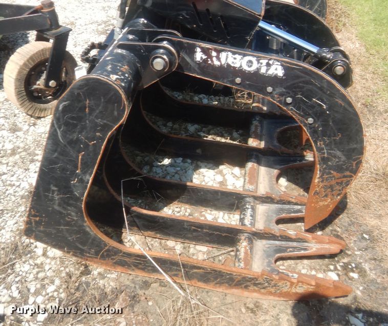 image for item IT9576 Kubota  skid steer grapple bucket