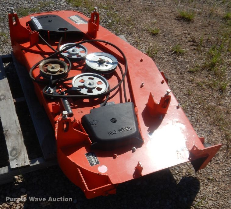 image for item IT9612 Kubota RCK60P-725Z  60"W mower deck