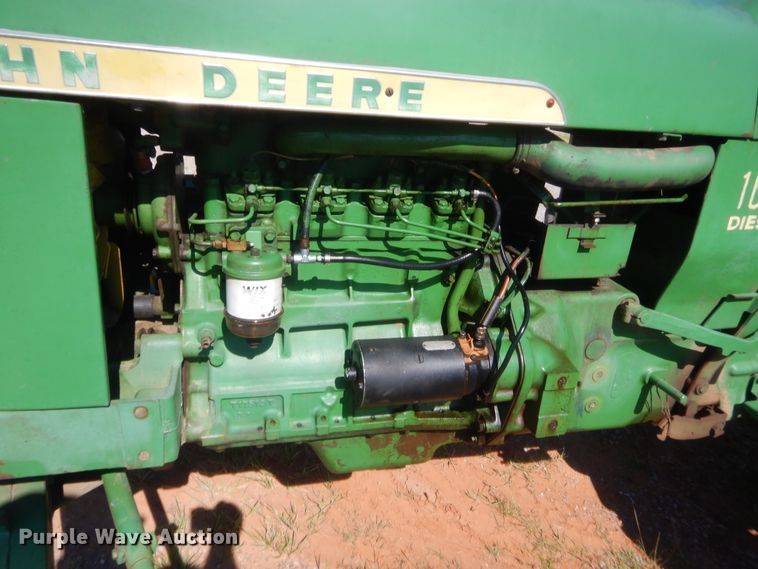 image for item IT9615 1964 John Deere 1010  tractor