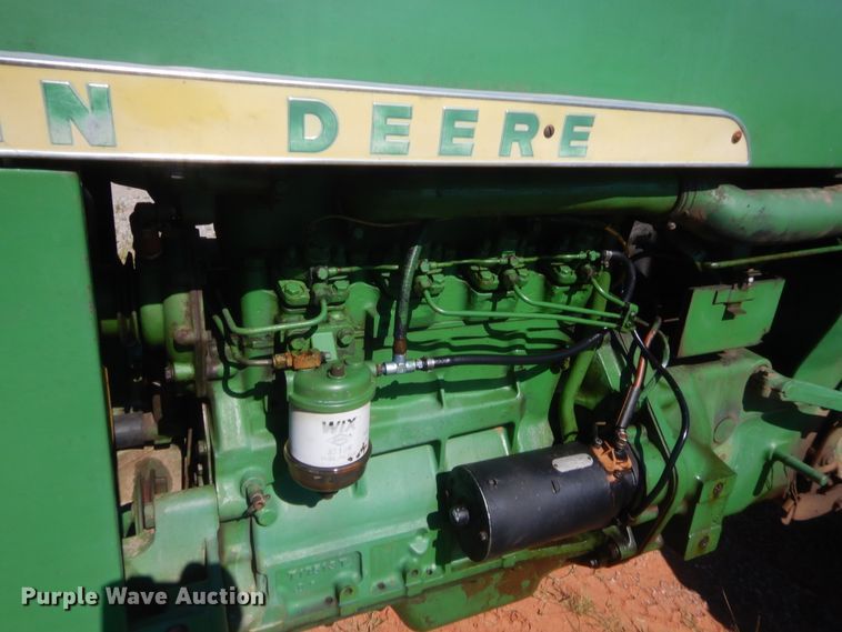 image for item IT9615 1964 John Deere 1010  tractor