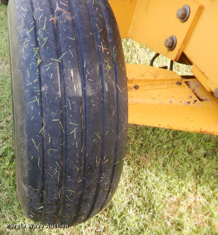 image for item IT9673 New Holland 545D  landscape tractor