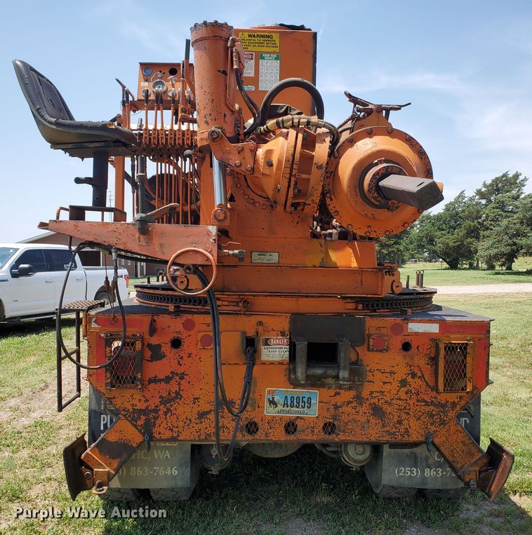 image for item IT9795 Texoma 330 15DD  pressure digger bed