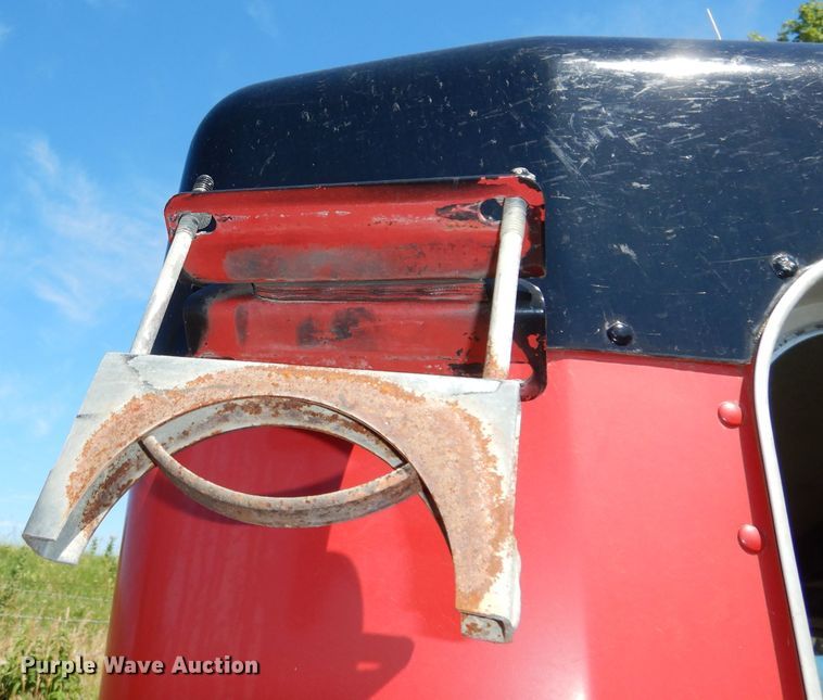 image for item IW9800 1995 Kenworth T800  truck cab and chassis