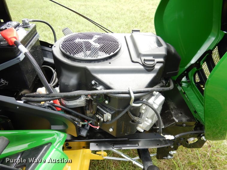 image for item IW9822 2021 John Deere X350  lawn mower