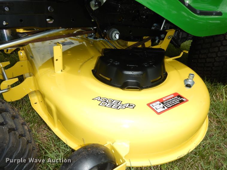 image for item IW9822 2021 John Deere X350  lawn mower