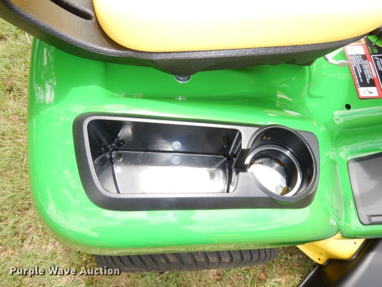 image for item IW9822 2021 John Deere X350  lawn mower