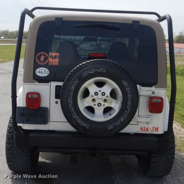 image for item IY9639 2001 Jeep Wrangler  SUV