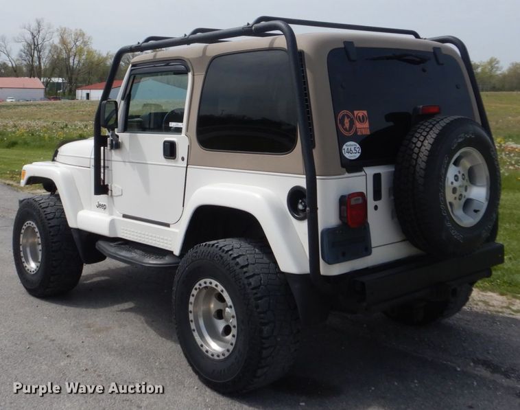 image for item IY9639 2001 Jeep Wrangler  SUV