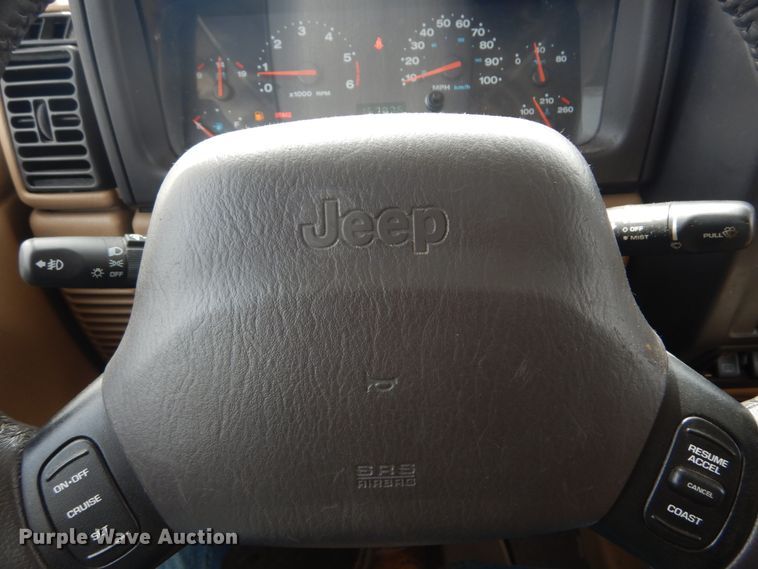 image for item IY9639 2001 Jeep Wrangler  SUV