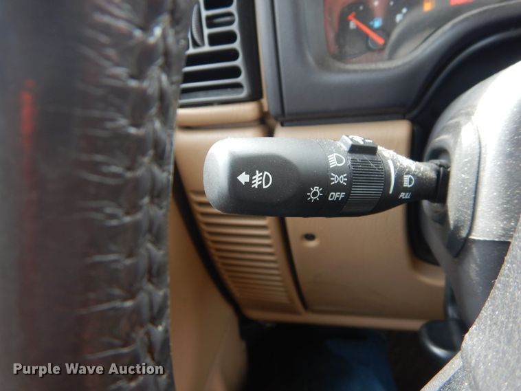 image for item IY9639 2001 Jeep Wrangler  SUV