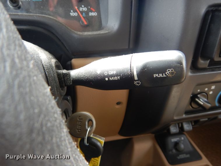 image for item IY9639 2001 Jeep Wrangler  SUV