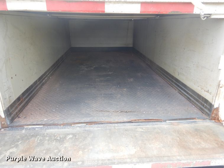 image for item IY9640 2013 Ford F250 Super Duty  SuperCab utility bed pickup truck