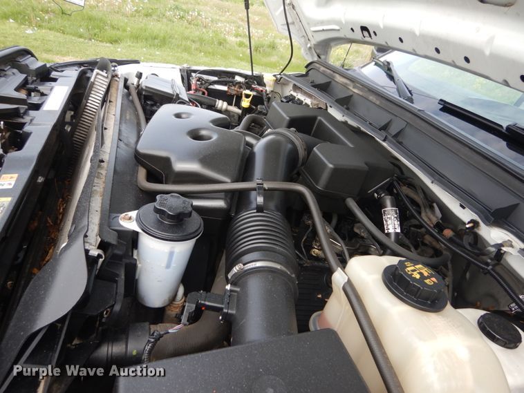 image for item IY9640 2013 Ford F250 Super Duty  SuperCab utility bed pickup truck