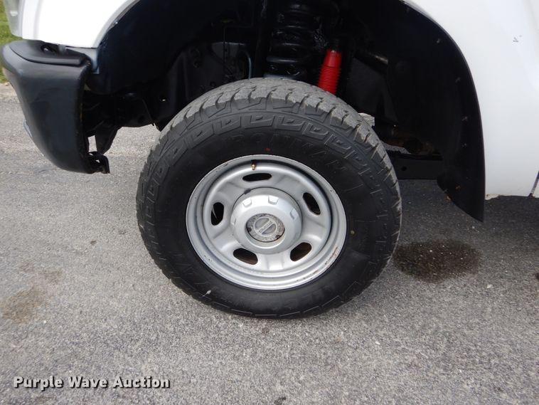 image for item IY9640 2013 Ford F250 Super Duty  SuperCab utility bed pickup truck