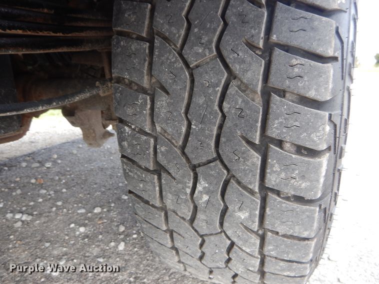 image for item IY9640 2013 Ford F250 Super Duty  SuperCab utility bed pickup truck