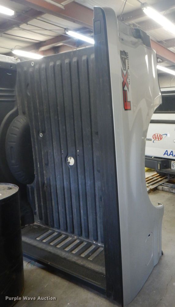 image for item JF9100 Ford  truck bed