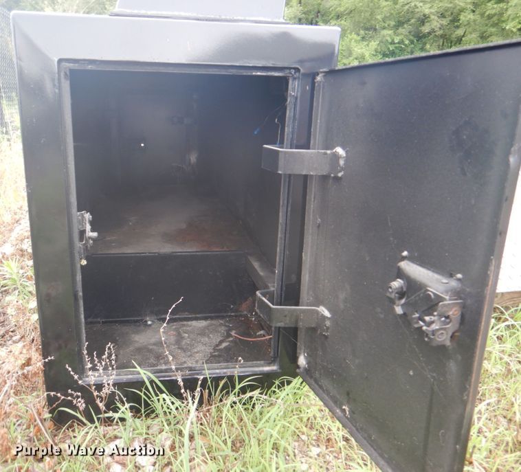 image for item JF9103 Truck storage box