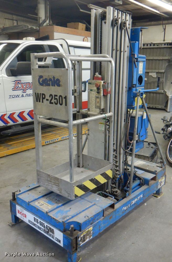 image for item JF9105 Genie IWP-25S  vertical lift
