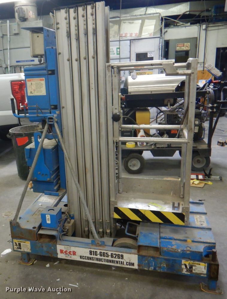 image for item JF9105 Genie IWP-25S  vertical lift