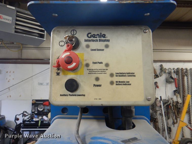 image for item JF9105 Genie IWP-25S  vertical lift